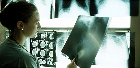 (Para se inscrever no curso técnico em radiologia, é preciso ter idade mínima de 18 anos) Foto: Divulgação